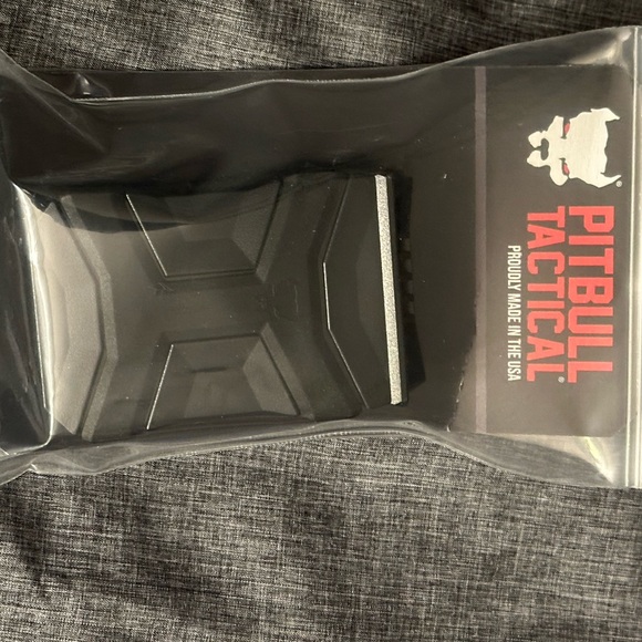 Pit bull Black Tactical gun magazine clip holder - Picture 4 of 9